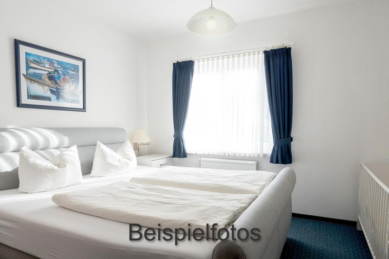 Familien- Und Aparthotel Strandhof Tossens Exterior foto